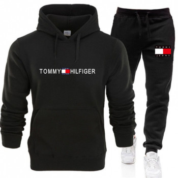 Survêtement Homme Tommy Hilfiger – Confort et Style-ouagadougou